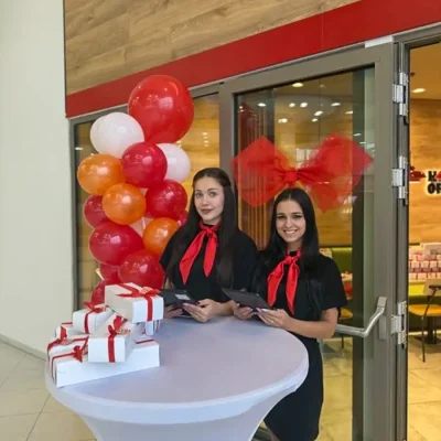 szolg-etteremmegnyito-001