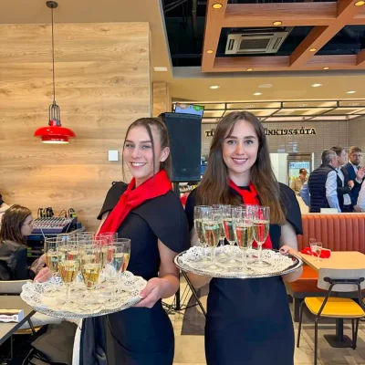 szolg-etteremmegnyito-006