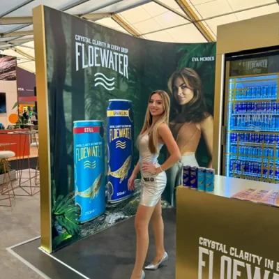 szolg-expos-szemelyzet-00001