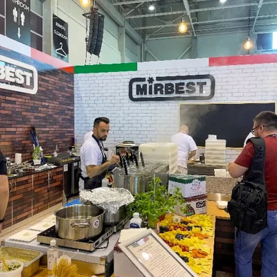 szolg-expos-szemelyzet-00004